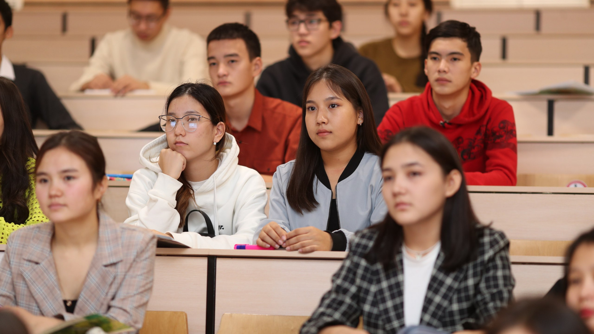 Новые общежития и увеличенные стипендии. Что изменилось в сфере высшего образования в 2023 году?