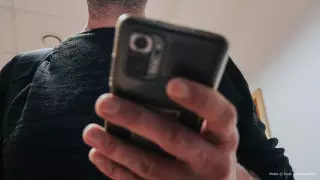 Налоговая проверяет 8 тысяч казахстанцев по мобильным переводам