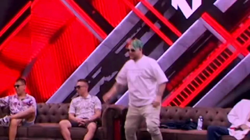 Кадры из видео