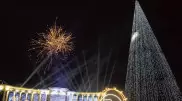Главную новогоднюю елку зажгли в СКО