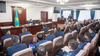 Уважать права и достоинство граждан: кто займется "воспитанием" полицейских в Казахстане