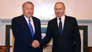 Кошанов про поездку Назарбаева в Москву: Это его личные дела