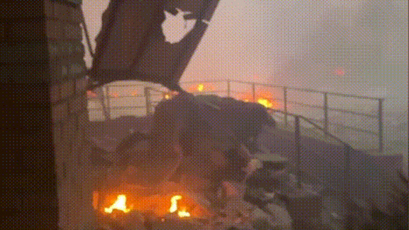 Кадры из видео