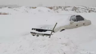 Дороги перекрыли для всех видов автотранспорта в двух областях Казахстана