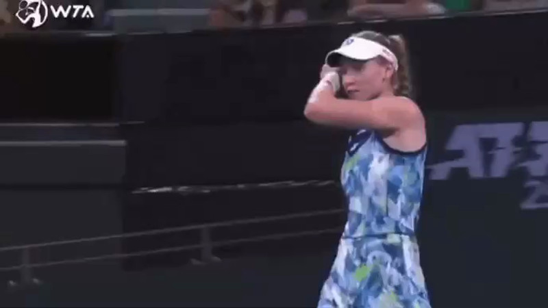 Кадры из видео