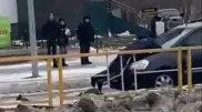 Водителя, "прокатившего" на капоте полицейского, осудили в Рудном