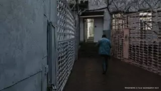 Перелив сигнала и запрещенный телефон: осужденный стал звездой Интернета