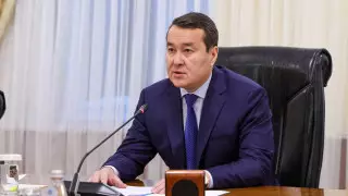 Премьер-министр раскритиковал акиматы за отстраненность