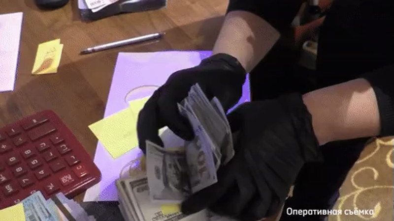 Кадры из видео