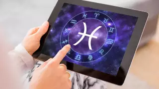 Гороскоп на сегодня: кому сосредоточиться на работе, а кому на отдыхе