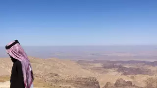 Саудовская Аравия впервые с 1950-х годов поменяла отношение к алкоголю