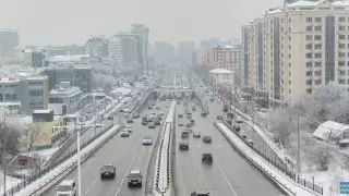 "Вчера же выдержало": вице-министра спросили об устойчивости многоэтажек Алматы при землетрясении