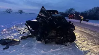 Водитель погиб при столкновении с грузовиком на трассе в СКО