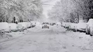 Участки дорог закрыли в пяти областях страны