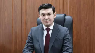 Повздоривший с депутатом чиновник получил должность в акимате