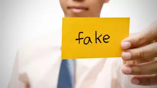 Казахстанцам вновь обещают выплаты от Минфина - фейк