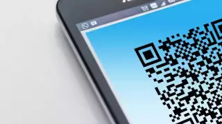 Что делать, если продавец требует процент за оплату QR-кодом