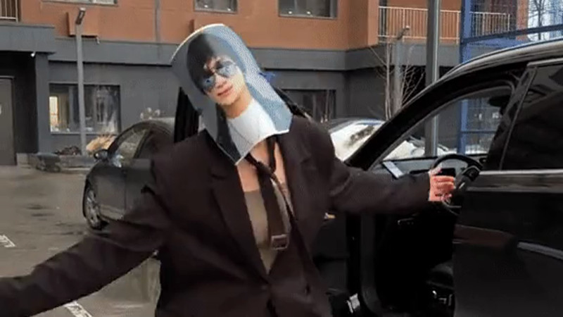 Кадры из видео