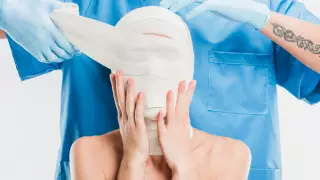 Казахстанок заманивают в соцсетях и уродуют - депутат