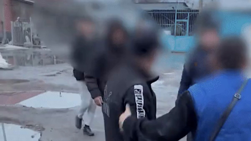 Кадры из видео