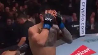 Главный бой за титул на UFC 298 завершился жестким нокаутом