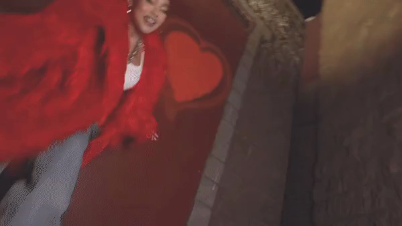 Кадры из видео