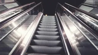 Ребенок лишился части пальца на эскалаторе актауского ТЦ