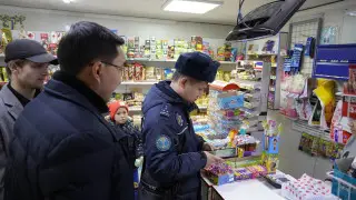 Незаконную продажу вейпов и насвая выявляют в Астане