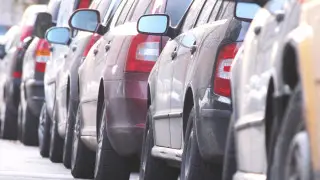 Как не стать жертвой нелегального парковщика в Казахстане