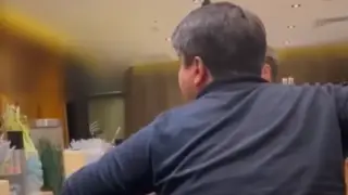 "Обматерил бармена". В сети обсуждают новое видео с Куандыком Бишимбаевым