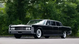 Лимузин экс-президента США выставлен на аукцион