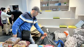 "Это же наш народ": алматинцы собирают помощь пострадавшим при наводнении