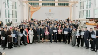 Делится ли опытом лучший вуз страны?