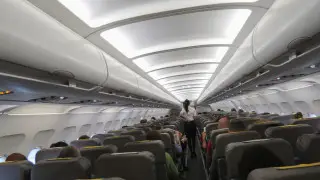 Пассажирку оштрафовали на 184 тысячи тенге за курение в самолете Алматы - Павлодар