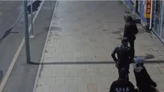 "Ломали витрины, фонари, рекламные щиты". Четверых вандалов задержали в Талдыкоргане