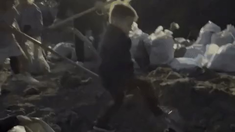 Кадры из видео