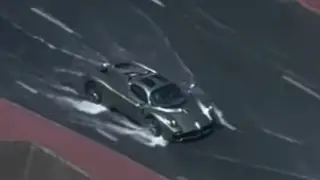Гиперкар стоимостью 2,19 миллиона долларов катается по затопленным улицам Дубая