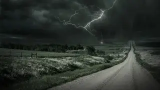 Гроза и ветер: штормовое предупреждение объявили в 13 регионах и Астане