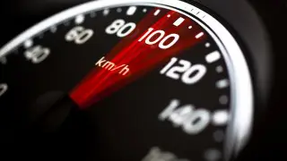 Скорость авто хотят ограничить в Казахстане: что ждать от нового проекта