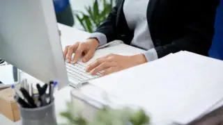 В Усть-Каменогорске чиновники в сто раз завысили цену за интернет