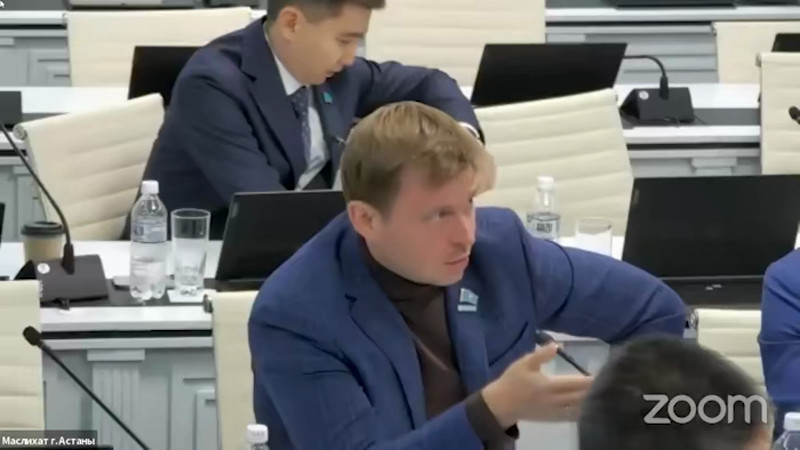 Кадры из видео