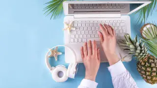 Почему казахстанцы не хотят работать летом, объяснила врач