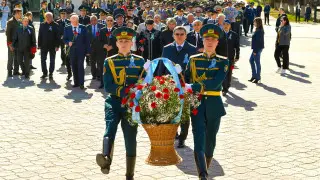 Аким СКО поздравил военнослужащих, участвующих в восстановительных работах