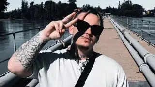 Известный рэпер умер на сцене из-за переутомления