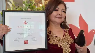 "Это награда для казахского народа". Адвокат Айман Умарова удостоилась международной премии