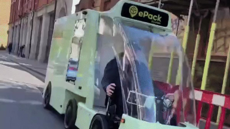 Кадры из видео