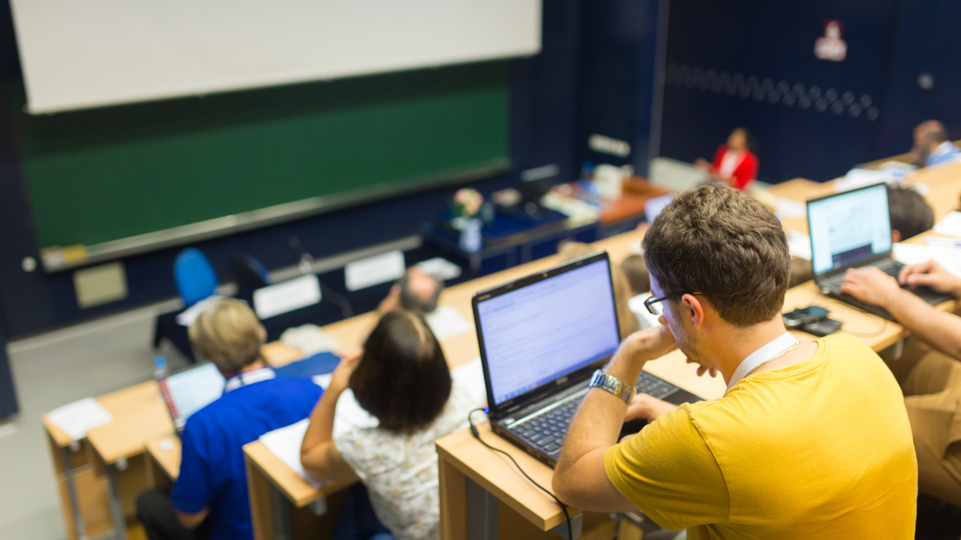 Опубликован список грантов на 2024-2025 учебный год