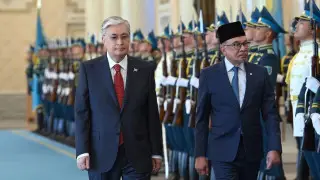 Токаев встретил в Акорде премьера Малайзии