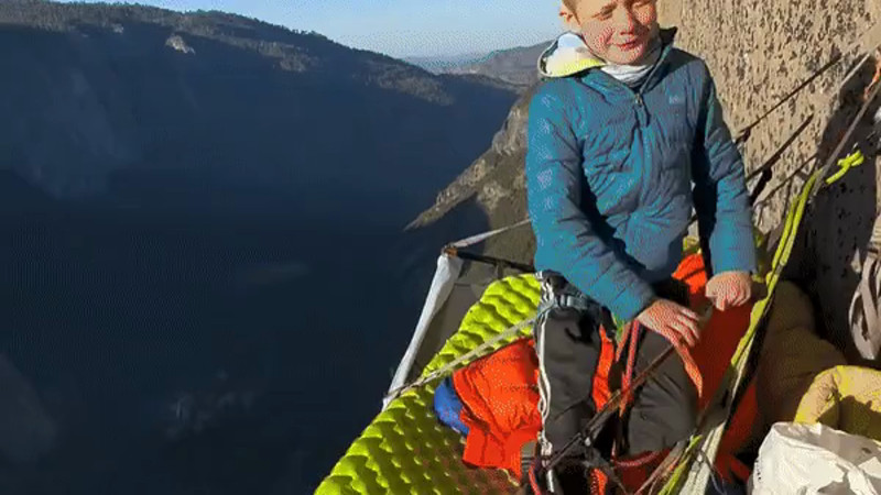 Кадры из видео