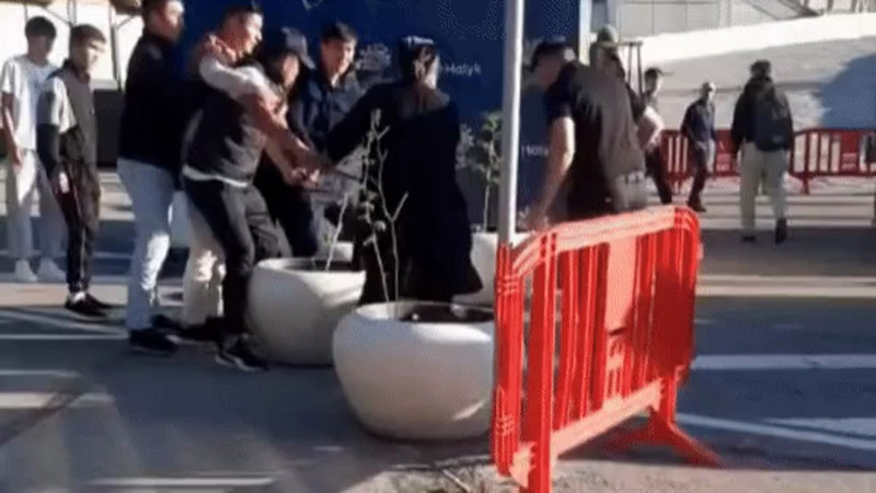 Кадры из видео